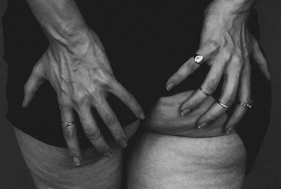 Mladá modelka zverejnila fotku svojho zadku. Nesie silný odkaz