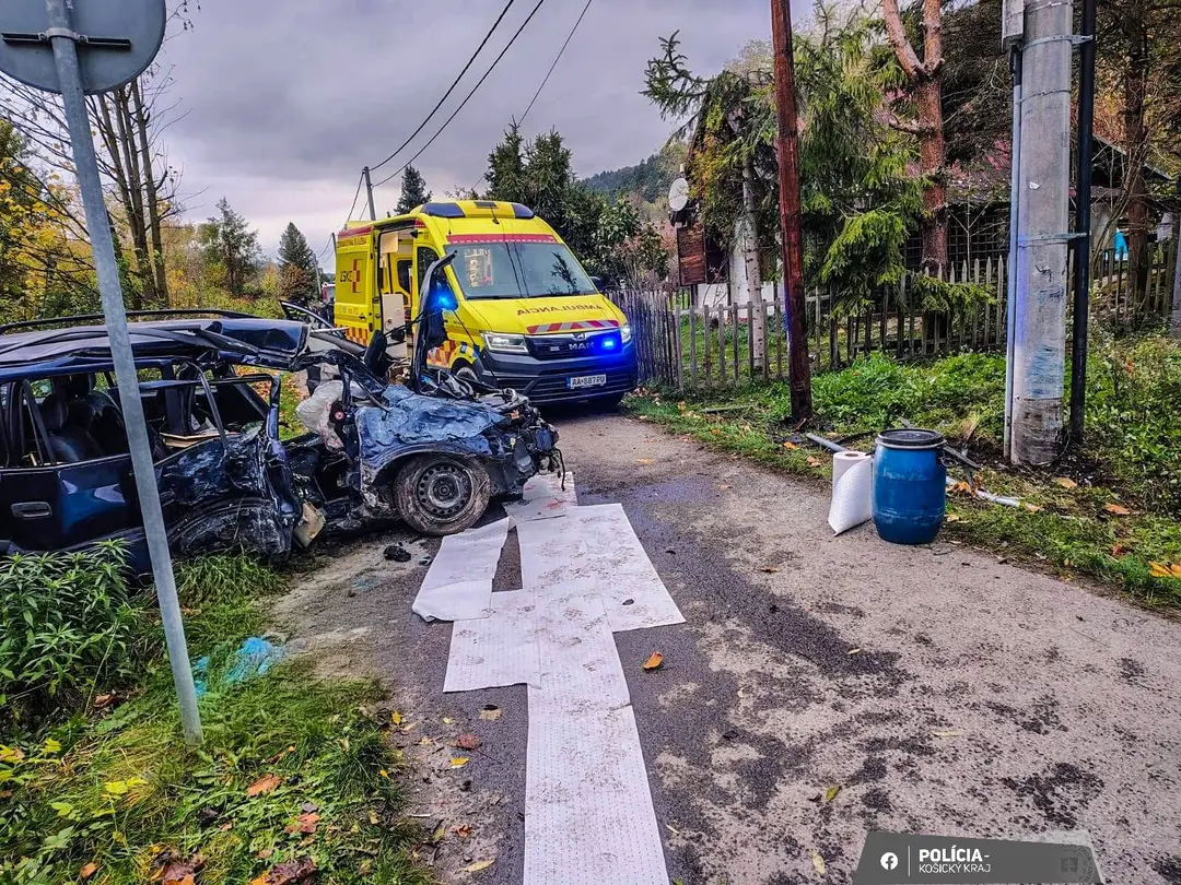 Auto vzali starému otcovi. Šoféroval len 13-ročný chlapec, spolujazdec (†14) neprežil