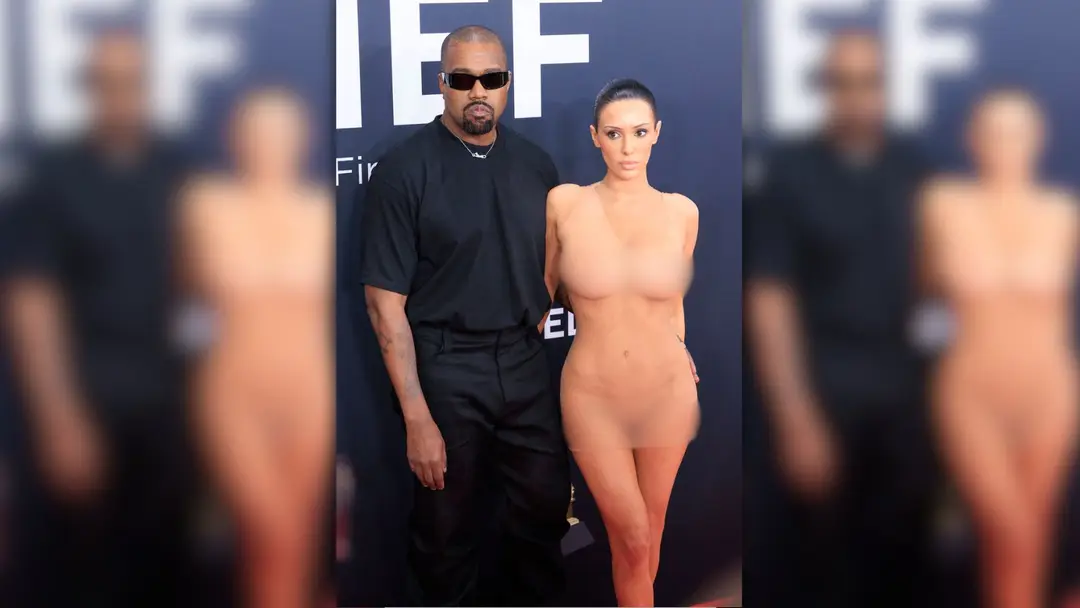 Kanyeho manželka prišla na Grammy takmer nahá