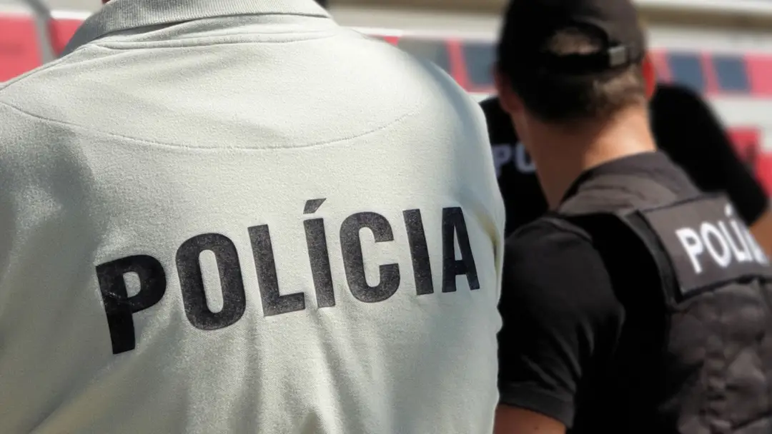 Polícia