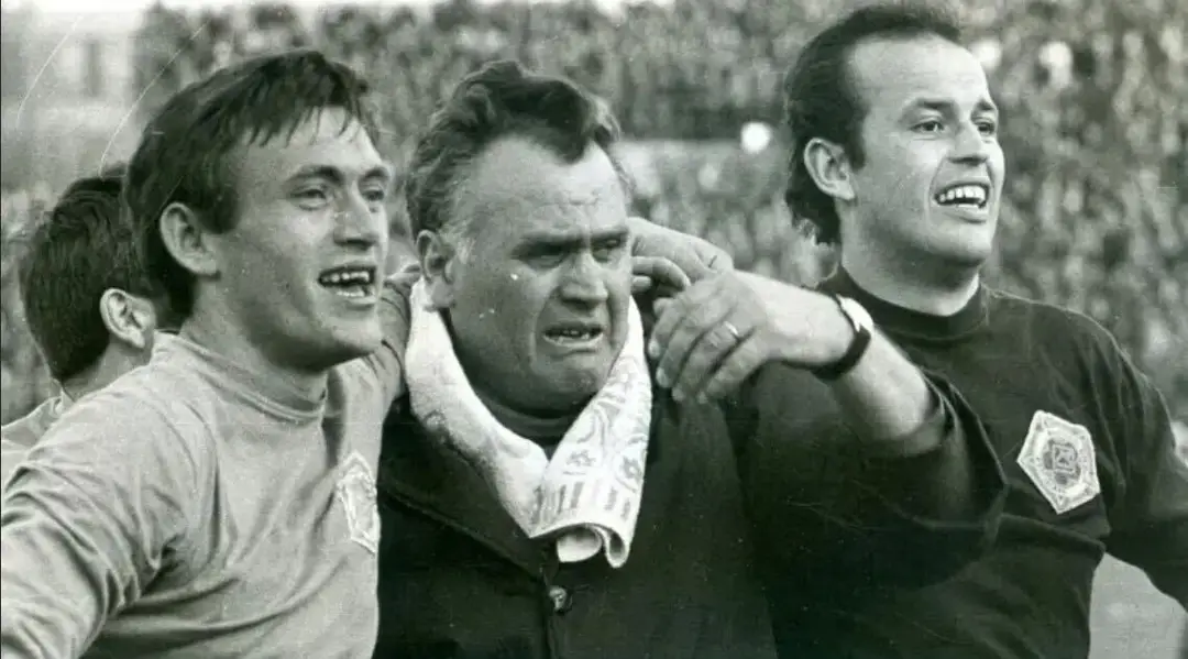 Legendárny Michal Vičan (uprostred) v spoločnosti svojich zverencov Jozefa Módera a Alexandera Vencela.