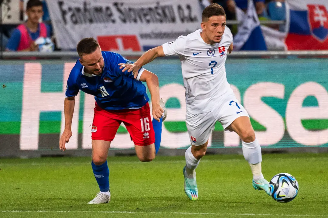 Tomáš Suslov (vpravo) v šprintérskom súboji
