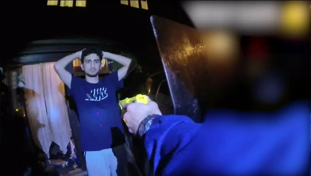 Danyal Hussein na zábere z policajnej kamery.