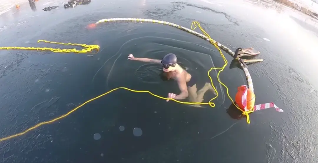 Petr Kapoun sa chystá na adrenalínový kúsok.