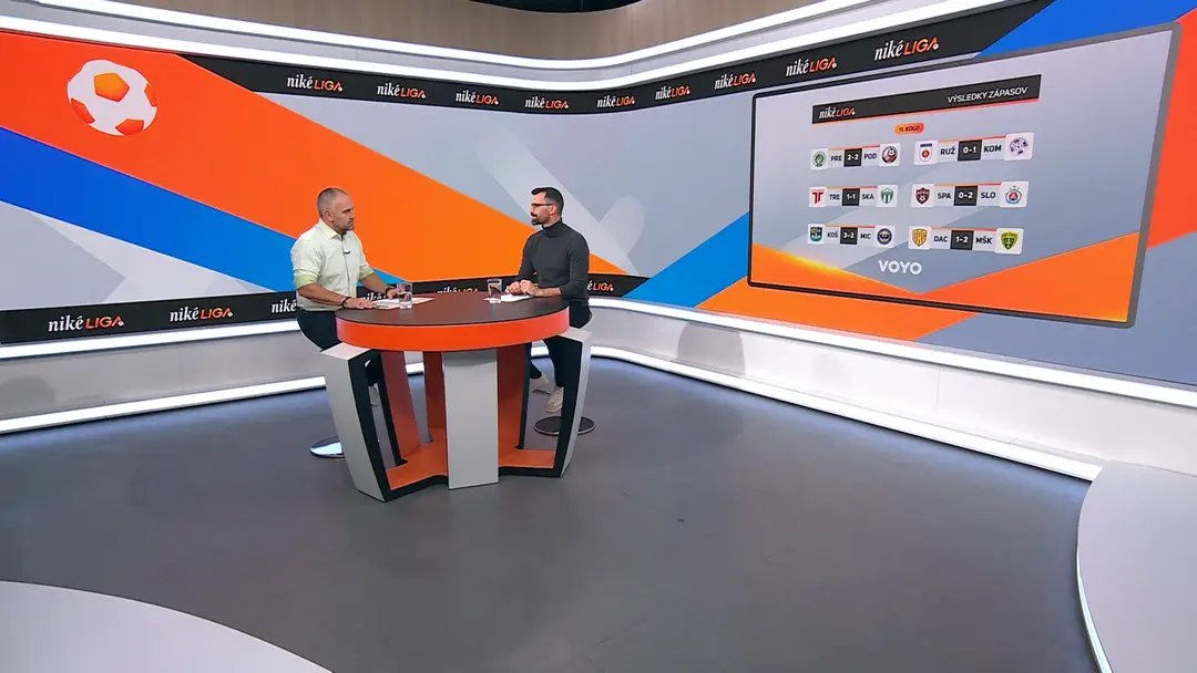 Sprava expert Martin Mikulič a moderátor Slávo Jurko.