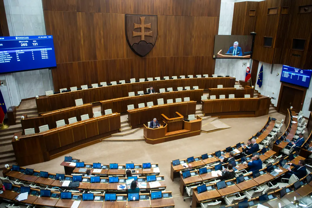 Na snímke rokovanie 12. schôdze parlamentu 