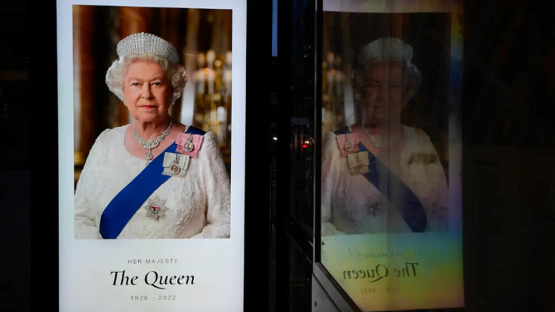 Vo veku 96 rokov zomrela britská panovníčka Alžbeta II.