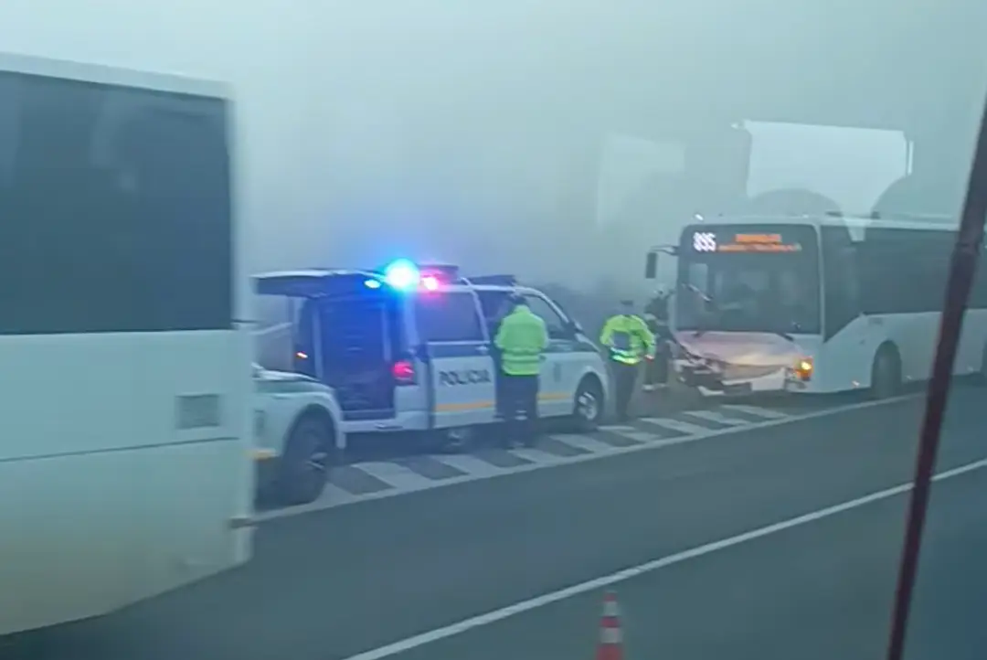 Nehoda autobusu smerom z Popradu na Svit