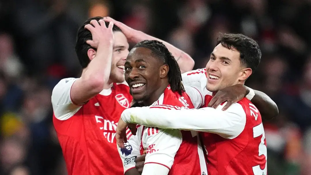 Futbalisti Arsenalu sa tešia z gólu