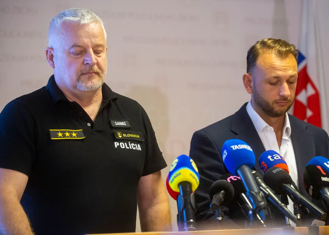 Na snímke zľava policajný prezident Ľubomír Solák a  minister vnútra SR Matúš Šutaj Eštok.