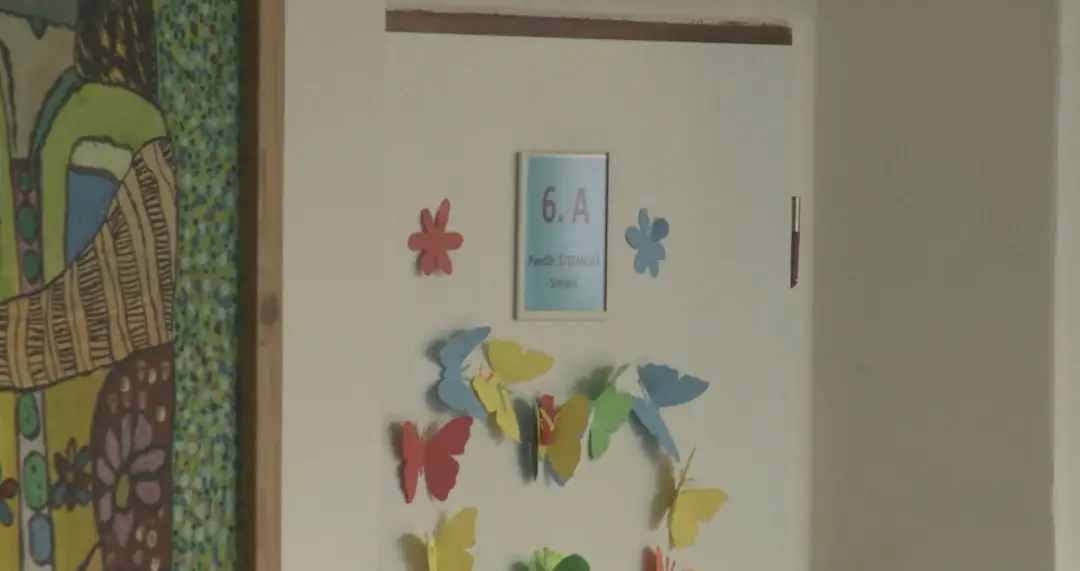 6. A v Jarovniciach