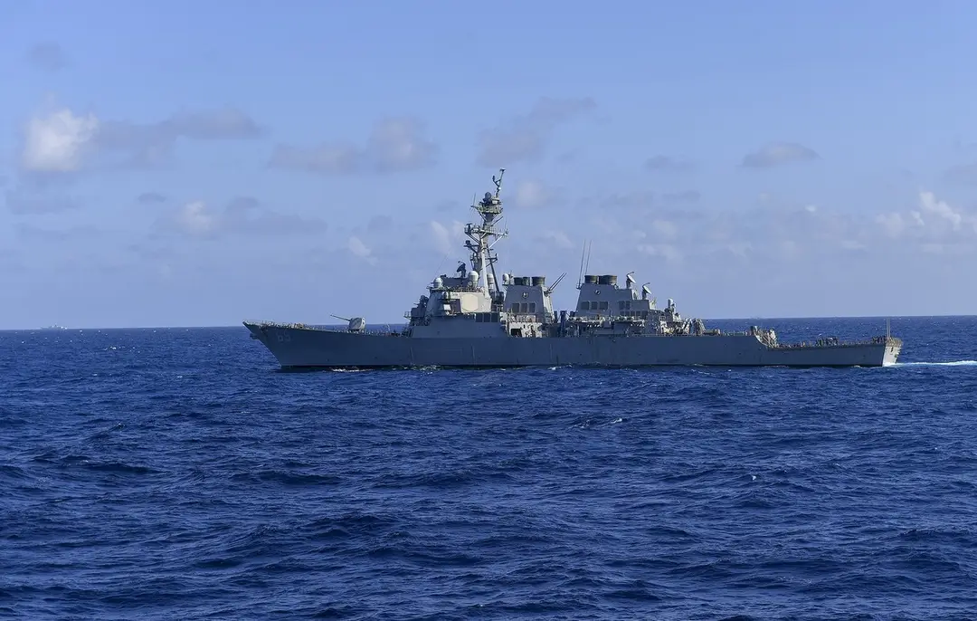 Torpédoborec USS Milius.