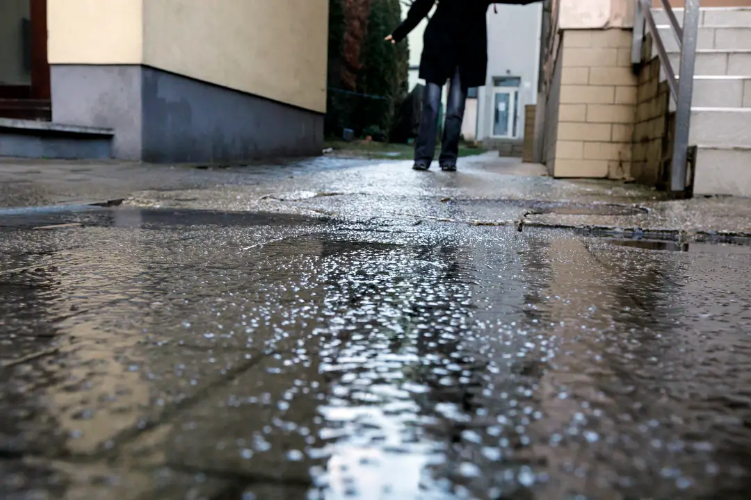 Poľadovica na západnom Slovensku.