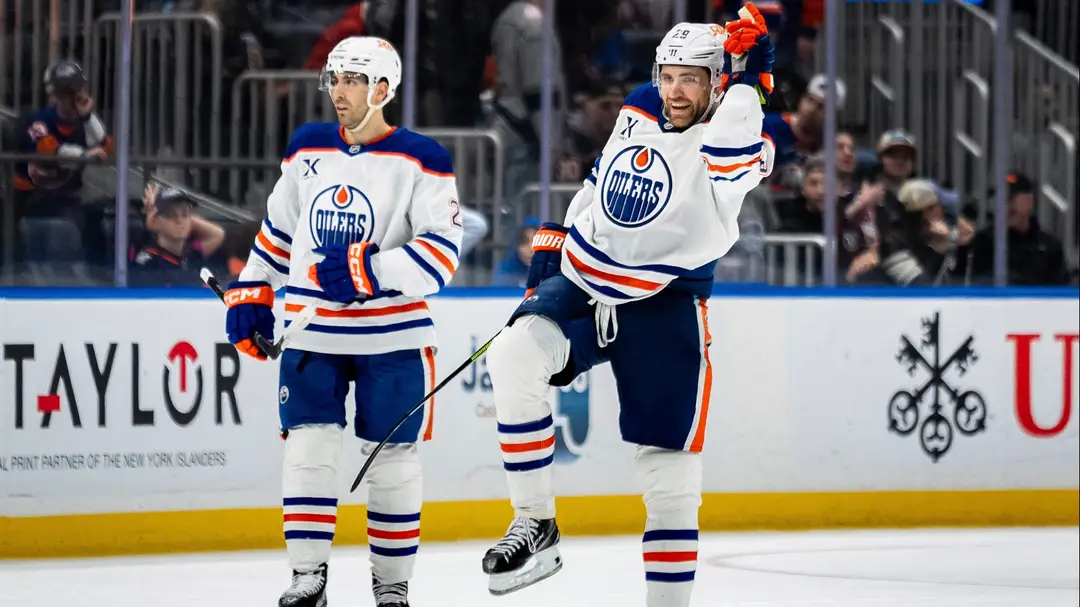 Leon Draisaitl (cropped)