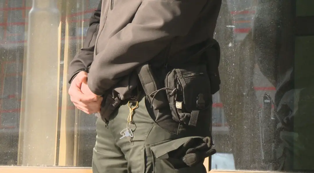 Policajt.