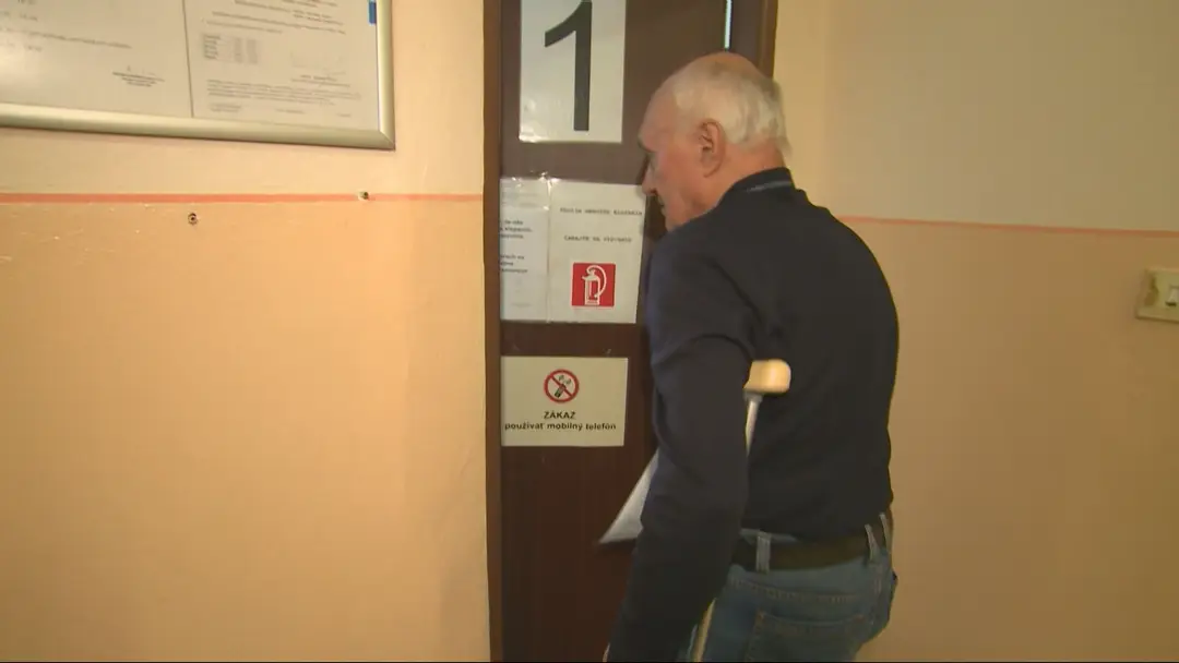 Dôchodcovi lekári zoperovali nesprávne koleno