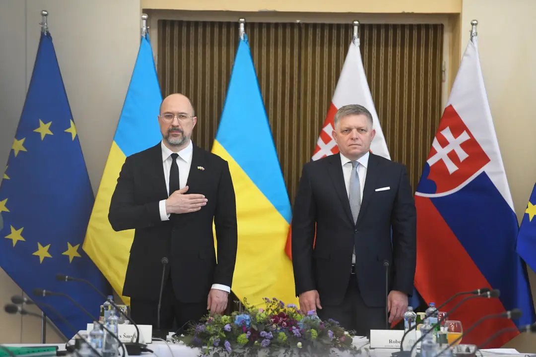 Denys Šmyhaľ a Robert Fico na stretnutí členov slovenskej a ukrajinskej vlády