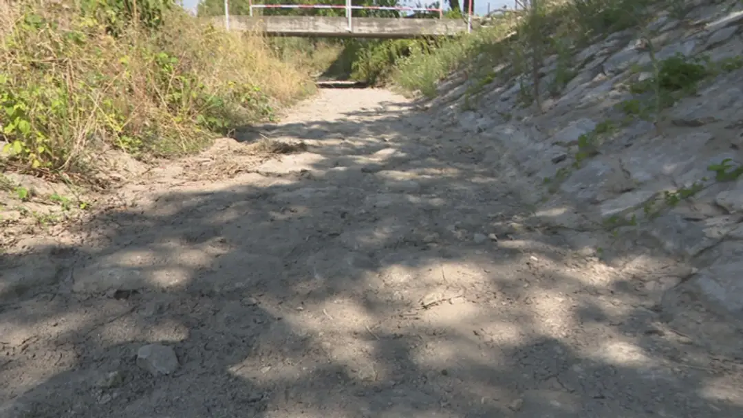V Sološnici vyschol celý potok.