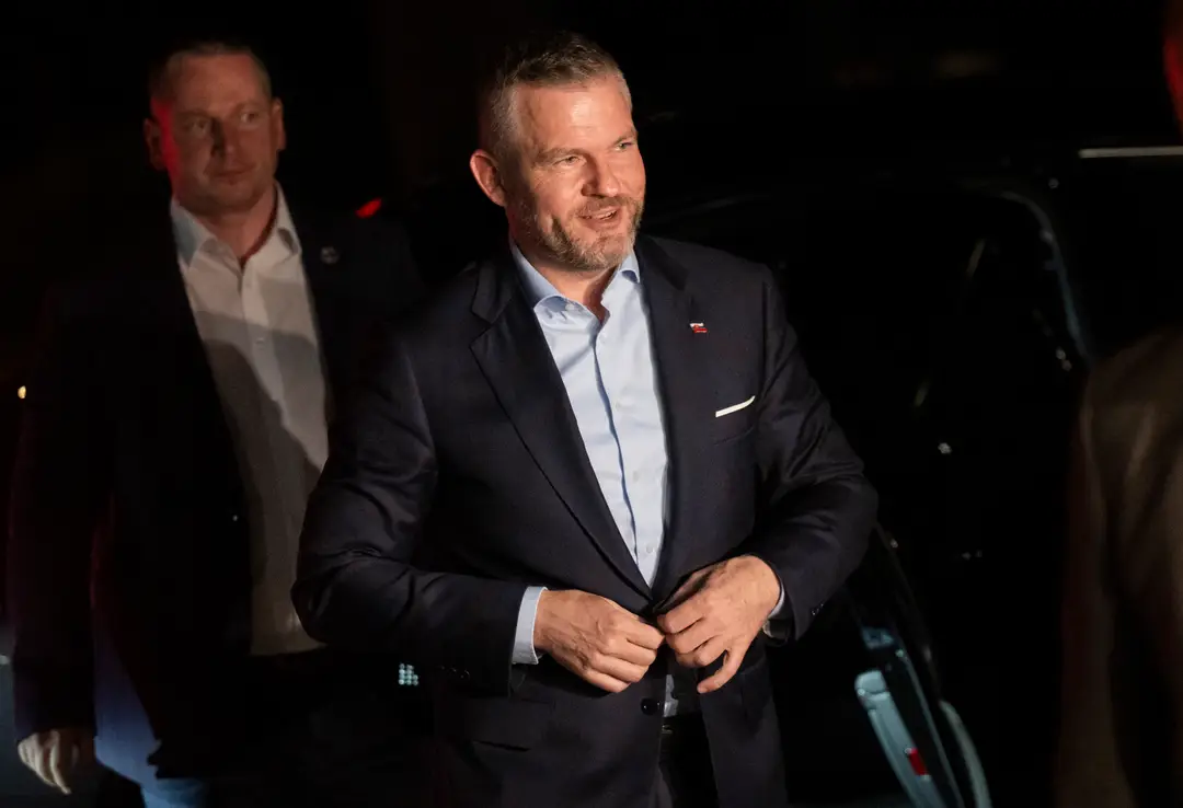 Peter Pellegrini počas príchodu do svojej volebnej centrály