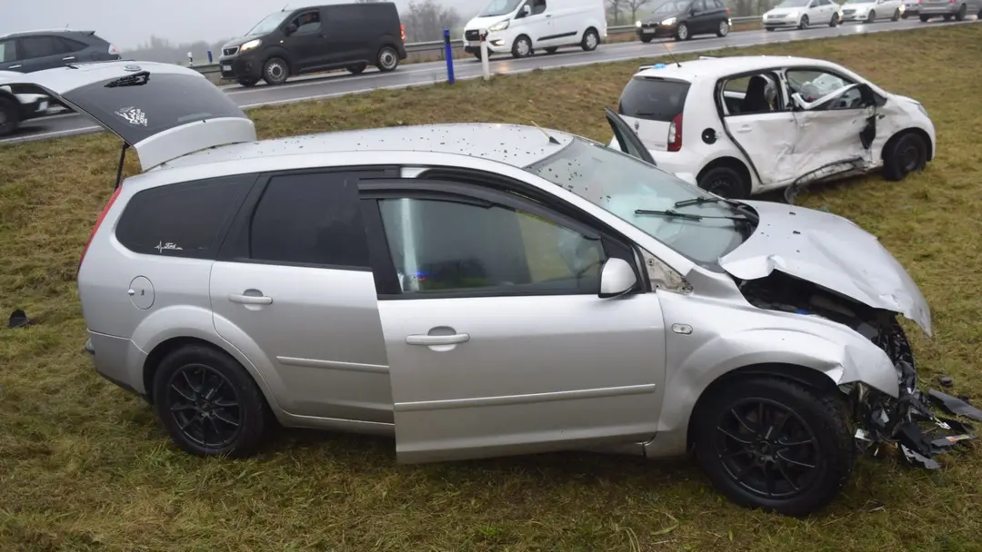Ranná nehoda medzi Kvetoslavovom a Šamorínom.