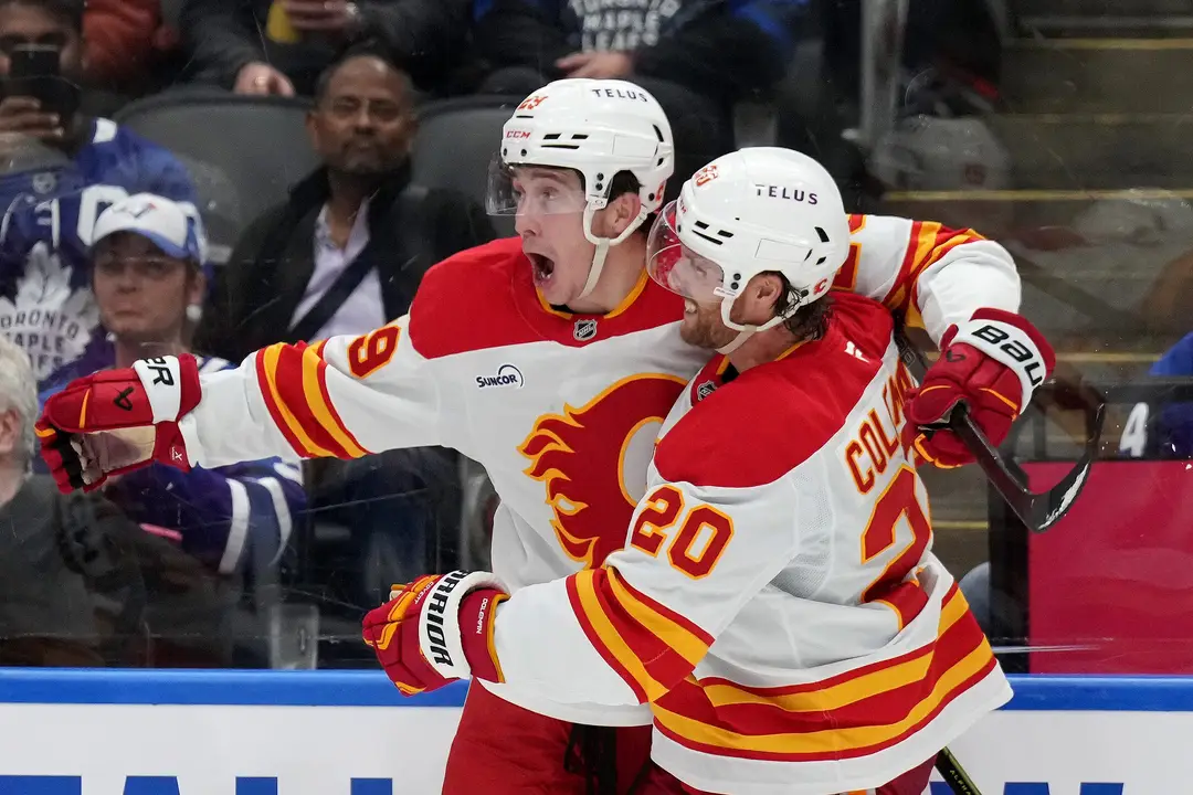 Samuel Honzek strelil svoj prvý gól v NHL.