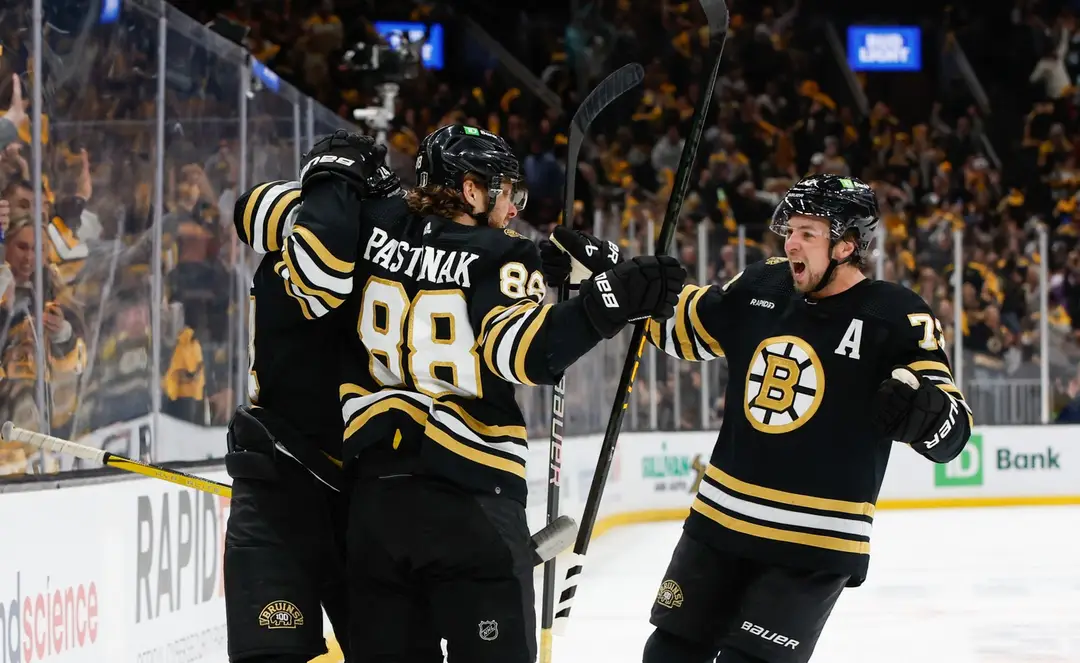 David Pastrňák v drese Boston Bruins