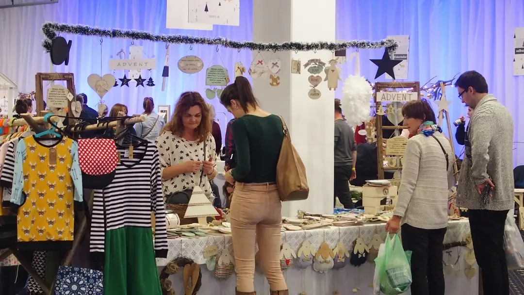 Folklórny večer pre farmárov
