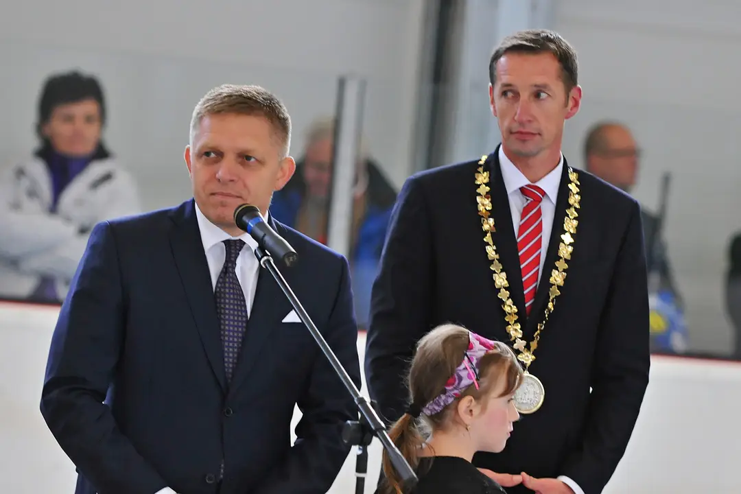 Na snímke zľava Robert Fico a Milan Majerský (archívna snímka rok 2015)