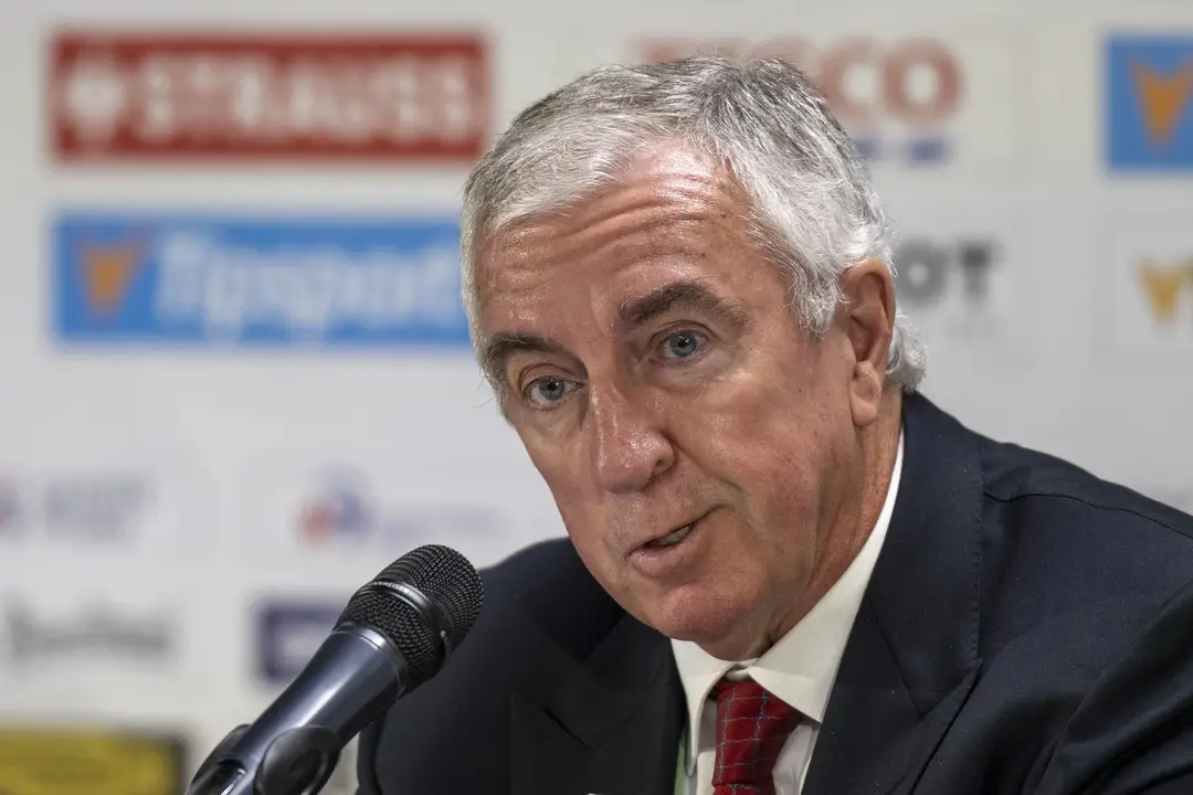 Prezident IIHF Luc Tardif.