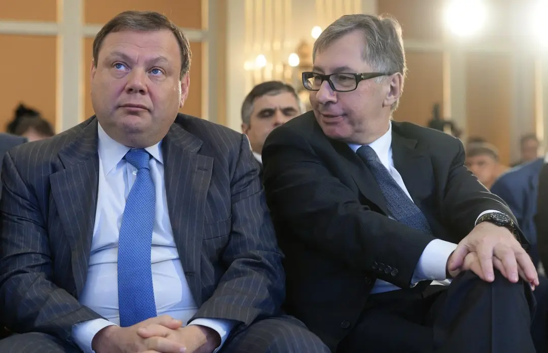 Piotr Aven a Michail Fridman na archívnej snímke z roku 2017.