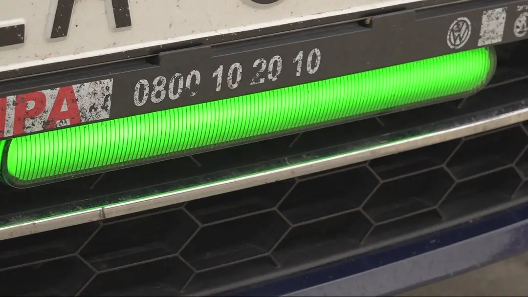 Predné brzdové svetlo