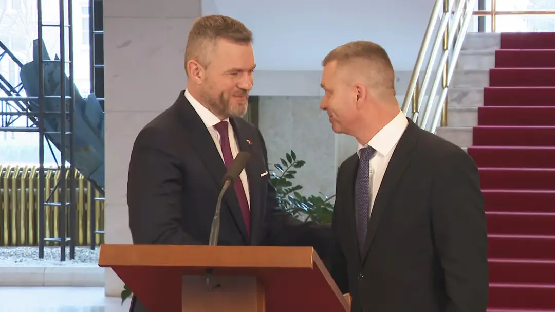 forropelle_frame_7268