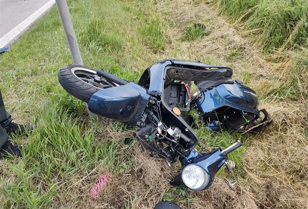Pri dopravnej nehode zahynul 54-ročný motocyklista. 