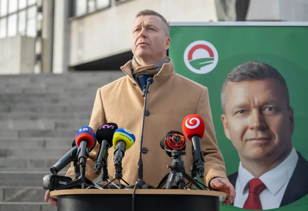 Krisztián Forró.