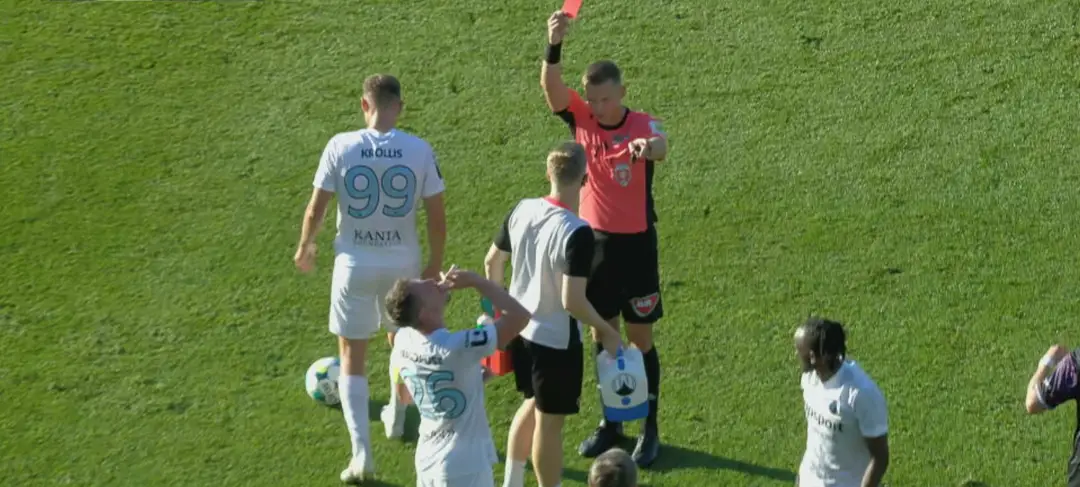 Fyzioterapeut Matěj Šerý videl červenú kartu