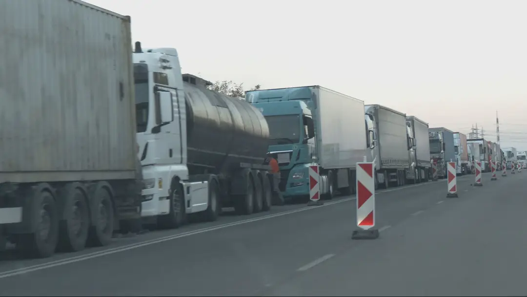 Kolóny na hranici s Ukrajinou
