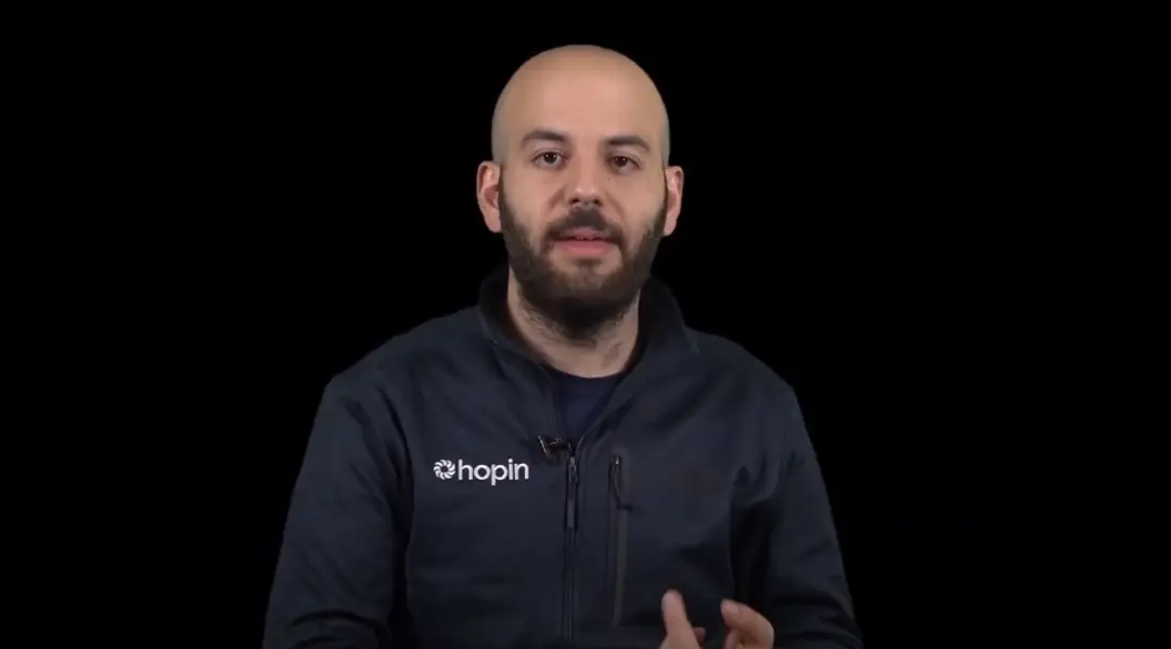 Johny Boufarhat rozprávkovo zbohatol počas pandémie.