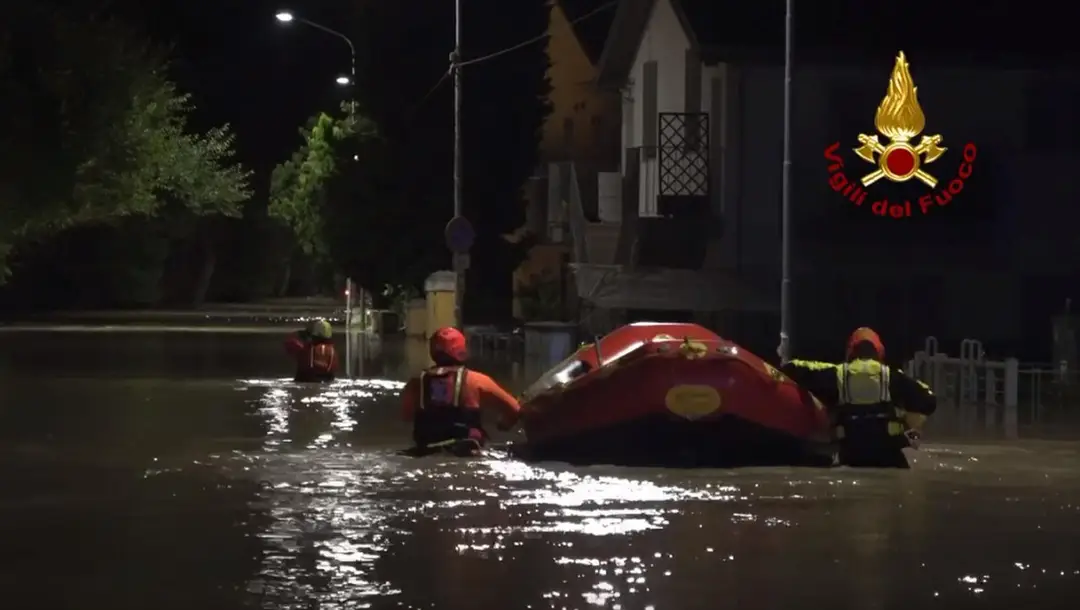 Najmenej sedem mŕtvych si vyžiadali povodne v strednom Taliansku