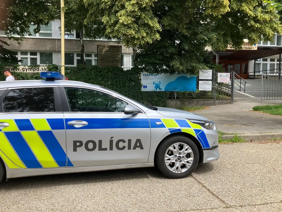 Výbuch na gymnáziu v Prievidzi