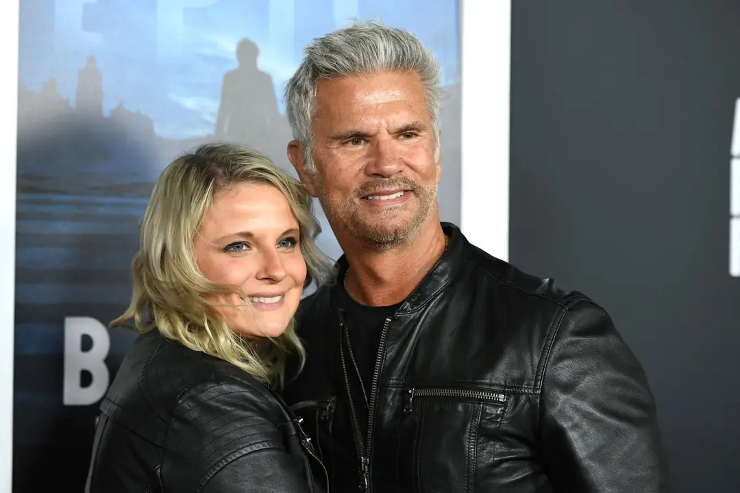 Lorenzo Lamas s hereckou kolegyňou Kenn Scottovou.