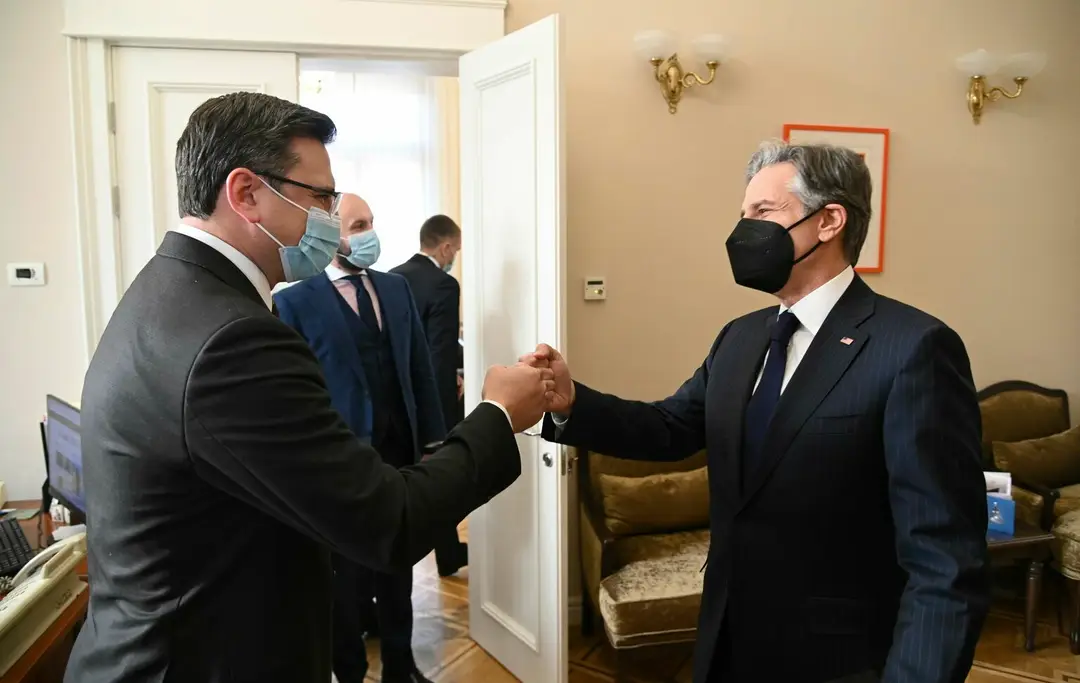 Stretnutie šéfov diplomacie Anthonyho Blinkena (USA) a Dmytra Kulebu (Ukrajina).