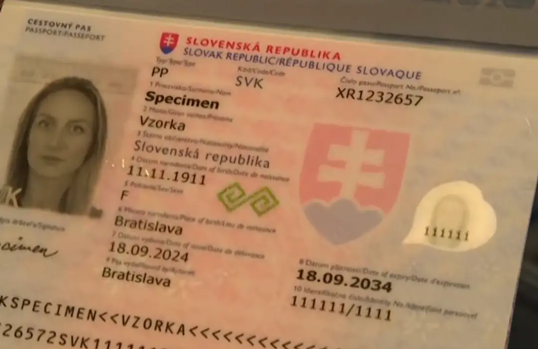 Na snímke nová cestovný pas.