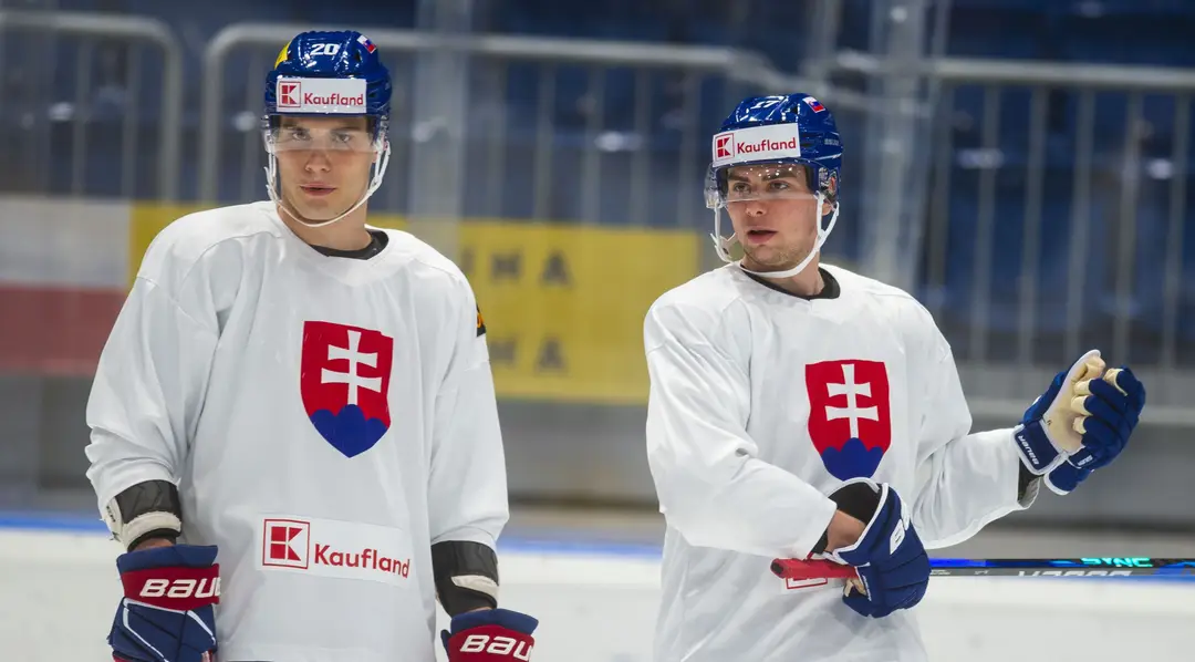 Juraj Slafkovský a Šimon Nemec.