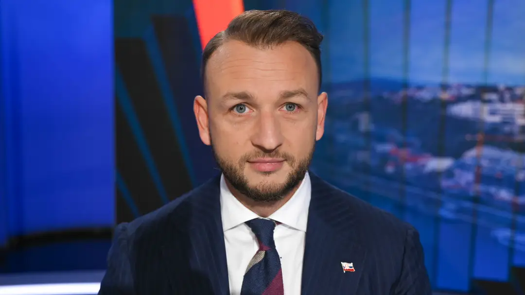 Michal Šipoš, Jana Bittó Cigániková a Matúš Šutaj Eštok v relácii Na telo.