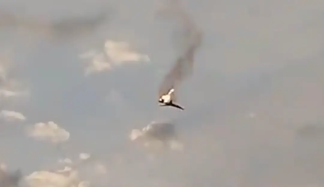 Na snímke bombardér, ktorý sa zrútil na juhozápade Ruska.
