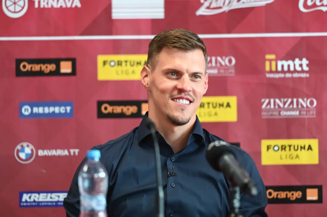 Martin Škrtel počas tlačovej konferencie na ktorej oznámil ukončenie kariéry