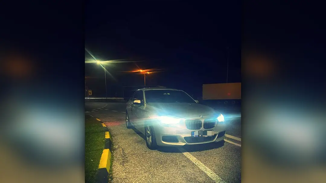 Policajti zastavili vozidlo značky BMW