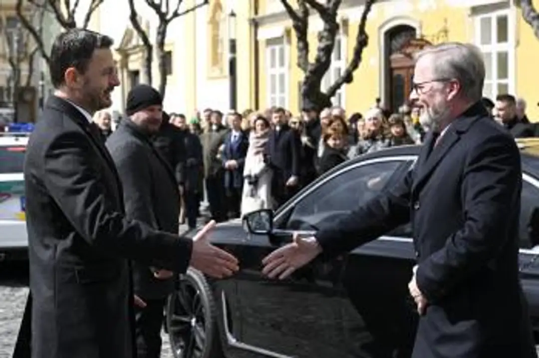 Spoločné rokovanie vlád SR a ČR v Trenčíne.