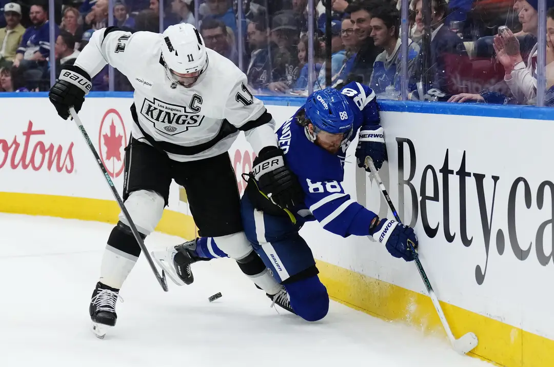 William Nylander v súboji.