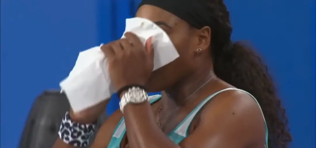 Serena Williams pije svoju vytúženú kávu